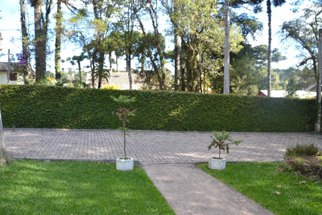 Hotel Pousada Dos Pinheiros Canela Zewnętrze zdjęcie