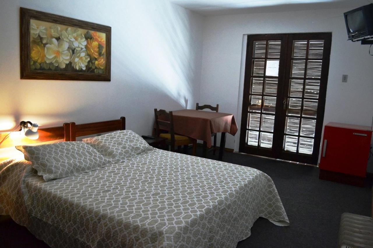 Hotel Pousada Dos Pinheiros Canela Zewnętrze zdjęcie