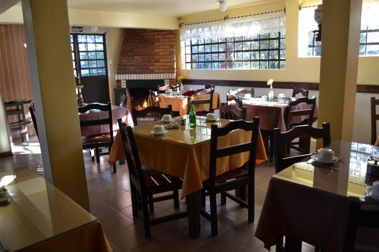 Hotel Pousada Dos Pinheiros Canela Zewnętrze zdjęcie
