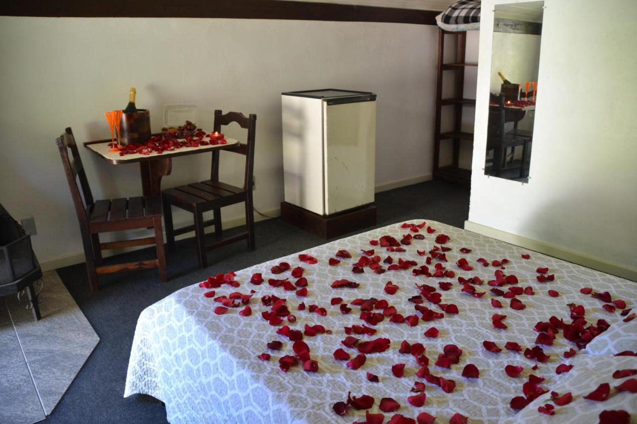 Hotel Pousada Dos Pinheiros Canela Zewnętrze zdjęcie